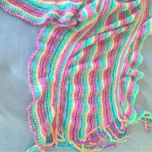 Lulu fringed scarf - Picture 5 of 9